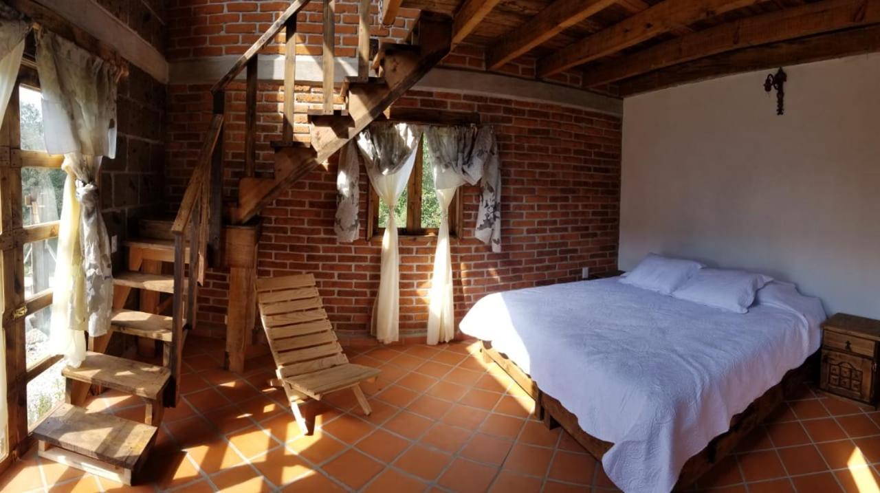 De San Miguel Lodge *